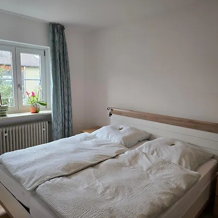 Дом отдыха Charmantes Haus Mit Eigenem Garten Прин-ам-Кимзее